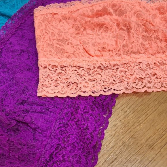 VICTORIA'S SECRET strapless lace bandeau bralette bundle of 3 ~NWOT! - Picture 4 of 6